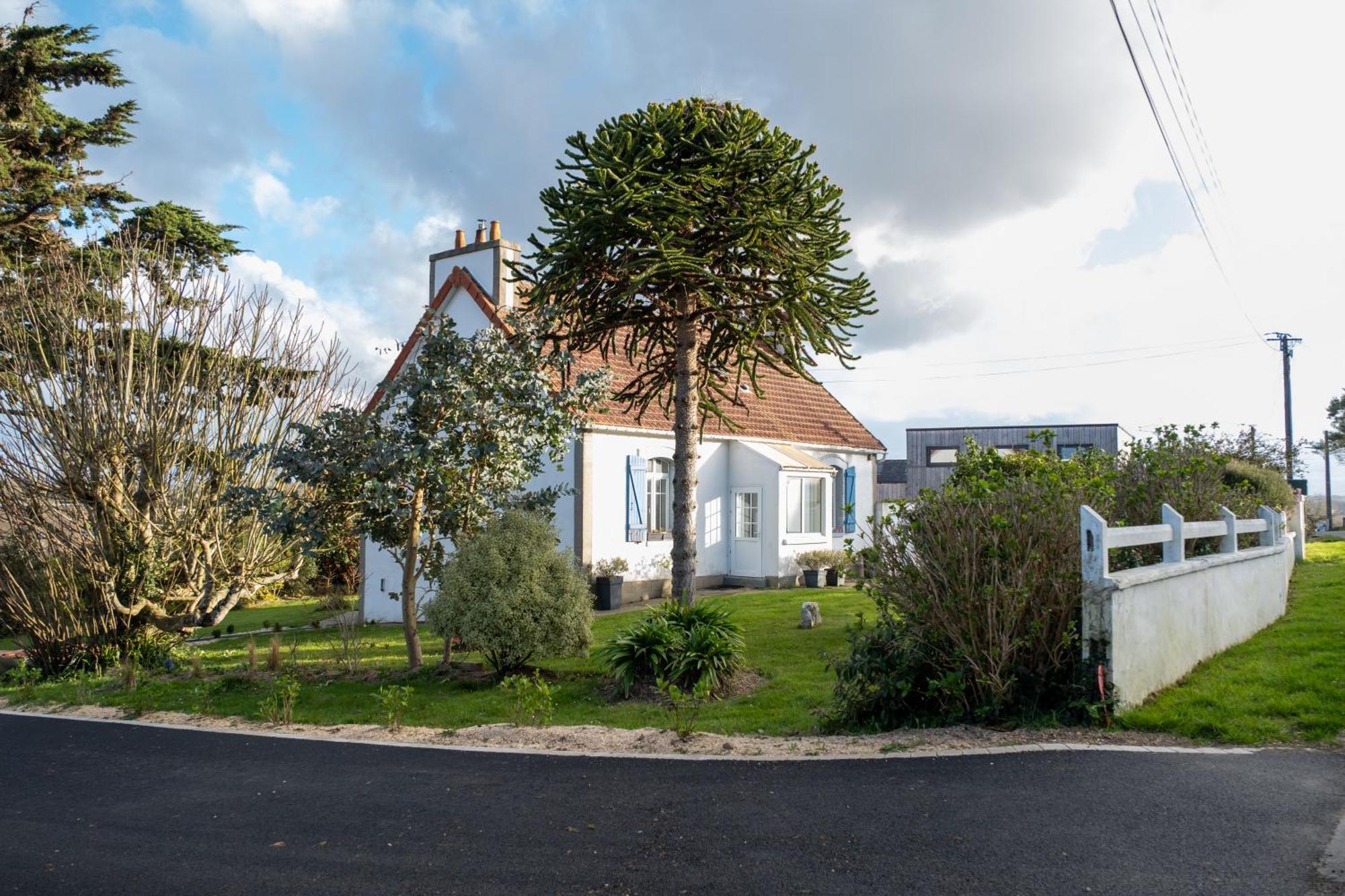 La Maison Aux Volets Bleus A 300m De La